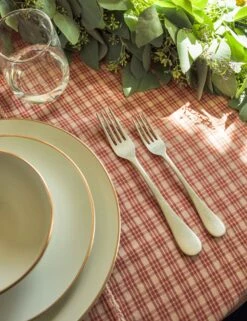 Katherine Plaid Tablecloth By Heather Taylor Home -Household Furnishing Store 20210804 HOLIDAY212009 SITECROP 91315143 3533 404e a673 3315ff5c3499