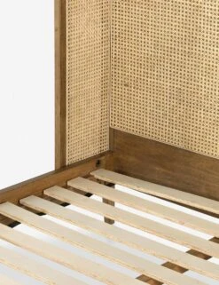 Jeni Platform Bed -Household Furnishing Store 227834 005 DET 5