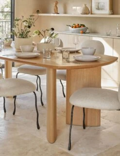 Metropolitan Wine Glasses (Set Of 4) By LSA International -Household Furnishing Store DiningRoom 3690 ver2 SITECROP 3 9a745bec 8943 49e0 a91d 0f09e2a1de43