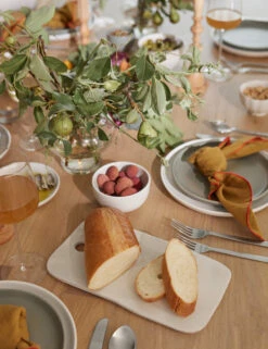 Linen Napkins (Set Of 4) By MADRE 16 Linen Napkins (Set Of 4) By MADRE -Household Furnishing Store Dining Room 9201 90270a69 b84c 4c62 a608 ed909f293f2f