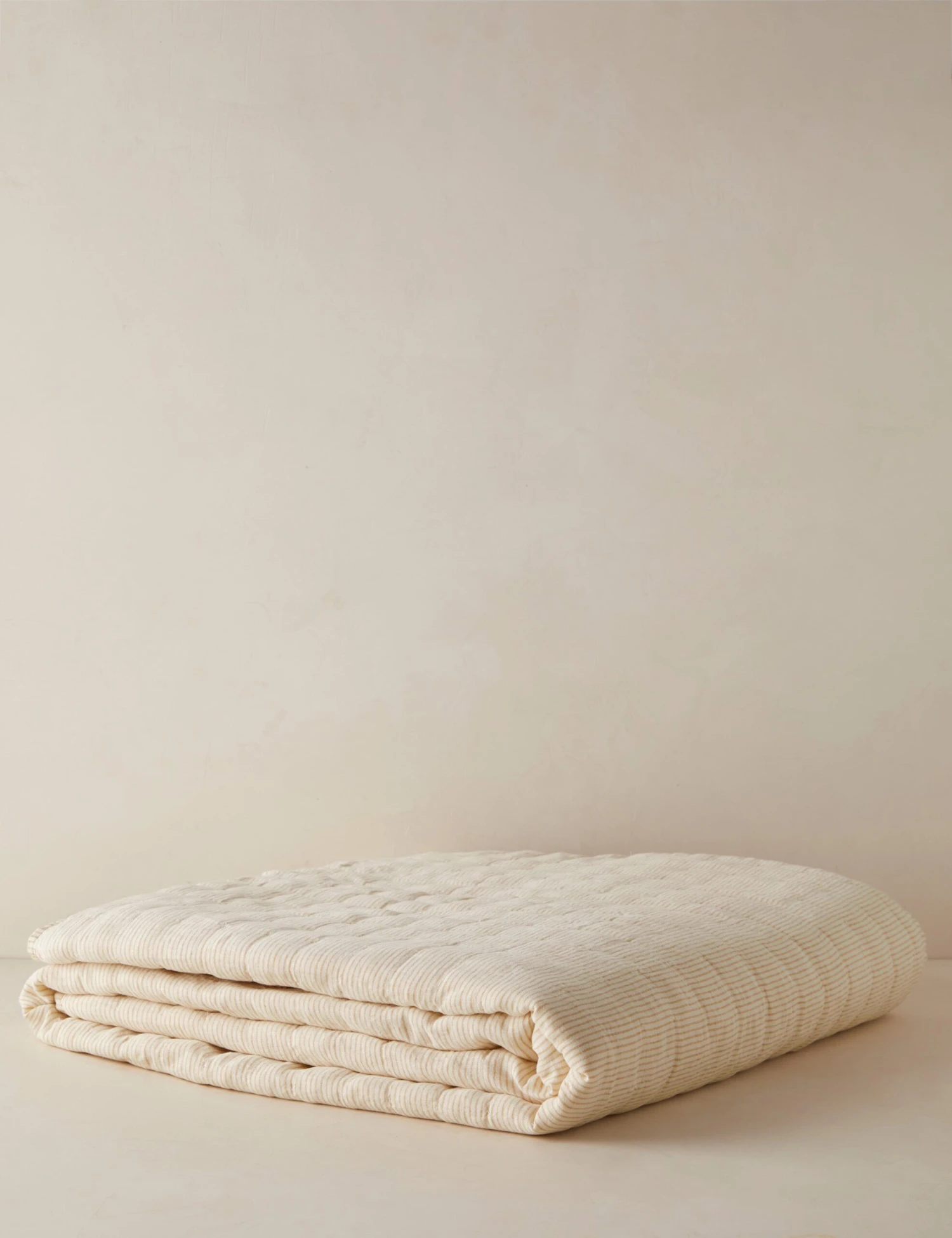 Lammin Linen Quilted Coverlet By Sarah Sherman Samuel 10 Lammin Linen Quilted Coverlet By Sarah Sherman Samuel - Image 10
