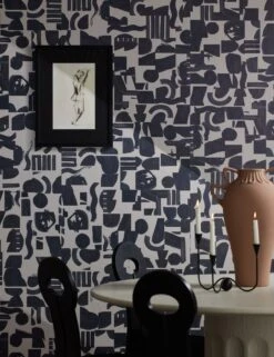 Organic Shapes Wallpaper By Sarah Sherman Samuel -Household Furnishing Store OrganicShapesWallpaperbySarahShermanSamuel A0655821 6621 SITECROP STUDIOLIFESTYLE