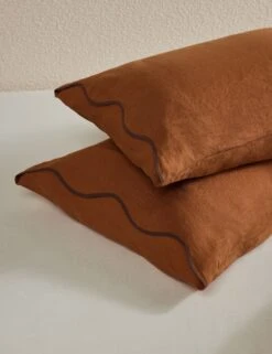 Essie Hemp Sham By Sarah Sherman Samuel -Household Furnishing Store OteliaHempSham Umber Standard A0656700 473 Product