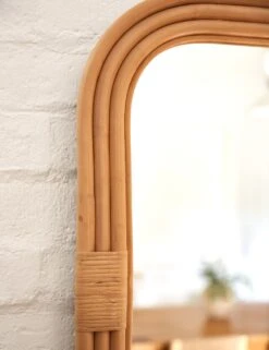 Marsali Mirror -Household Furnishing Store SPMRRE NA SS23 RattanPoleRectangularMirror 1814 detail Lifestyle