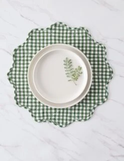 Scallop Placemats By Heather Taylor Home -Household Furnishing Store ScallopPlacemat Hunter 16019