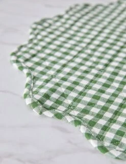 Scallop Placemats By Heather Taylor Home -Household Furnishing Store ScallopPlacemat Hunter 16058
